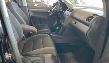 Volkswagen Touran 1.6 TDI Carat DSG7 7 places. full