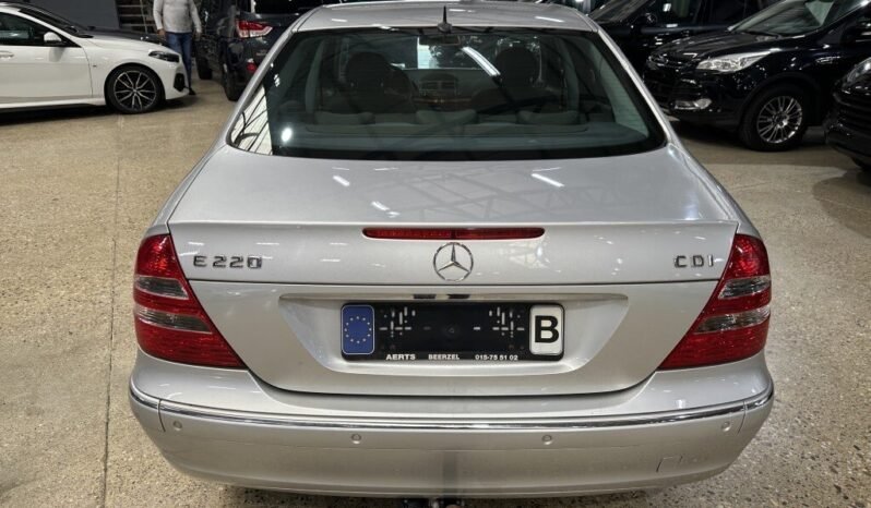 Mercedes Benz E 220 CDI Elegance – Diesel – Automatic – 150 CH full