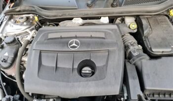 Mercedes-Benz A180D AMG-LINE 1.5D full