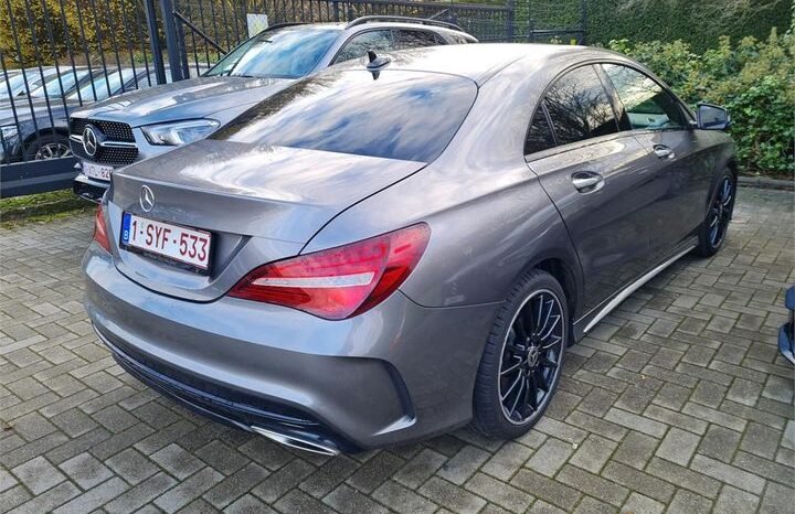 Mercedes-Benz A180D AMG-LINE 1.5D full