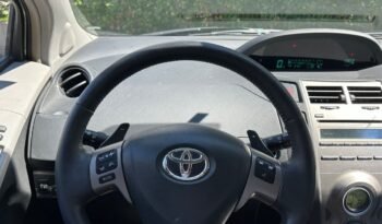 Toyota Yaris 1,3-101 CH  full