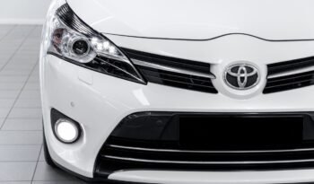 Toyota Verso VVT-I STYLE 1.8 – 147 ch – 2013 full