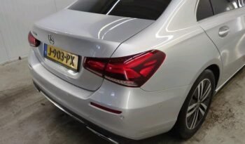 MERCEDES-BENZ A180 Sedan 1.3 100kW Business Solution Luxury sedan DCT full