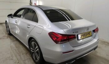 MERCEDES-BENZ A180 Sedan 1.3 100kW Business Solution Luxury sedan DCT full